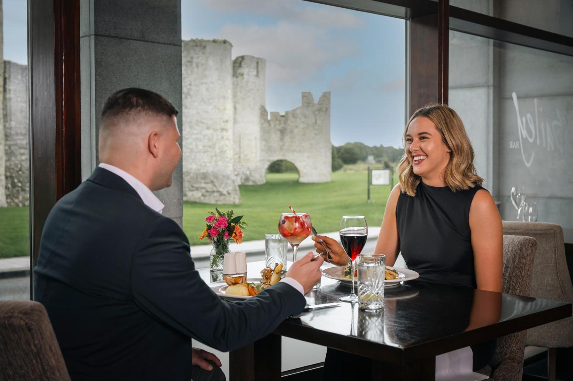 Trim Castle Hotel Exterior foto